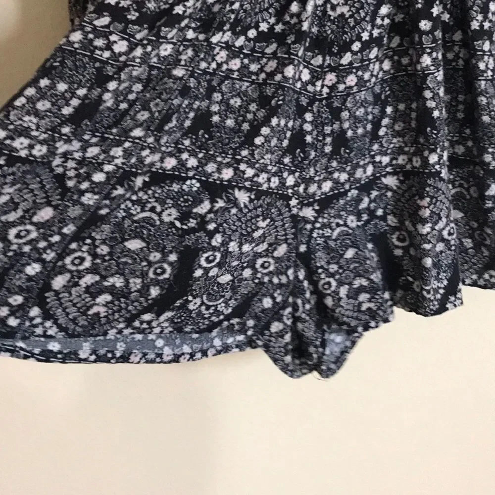 American Eagle Outfitters length sleeves
